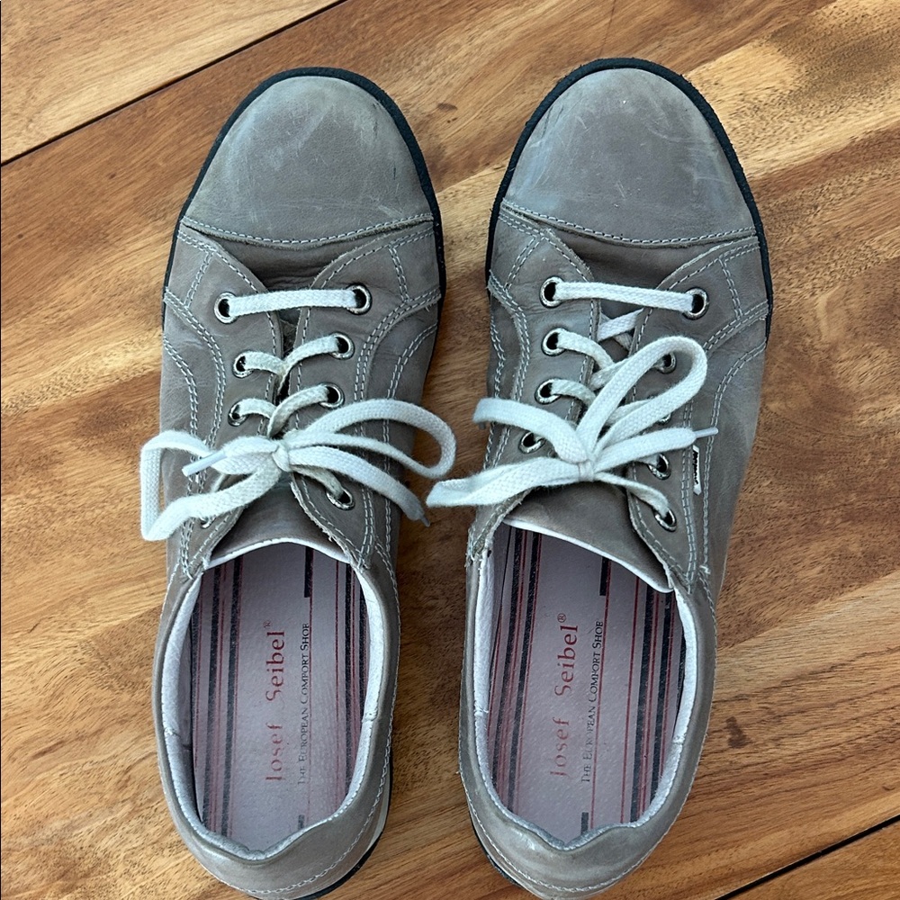 Josef Seibel Taupe Lace-Up Shoes - Picture 2 of 7